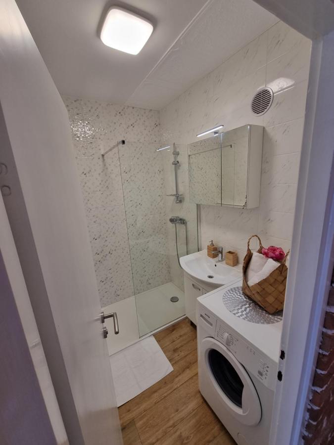 Babylu Apartman Zadar Exteriör bild