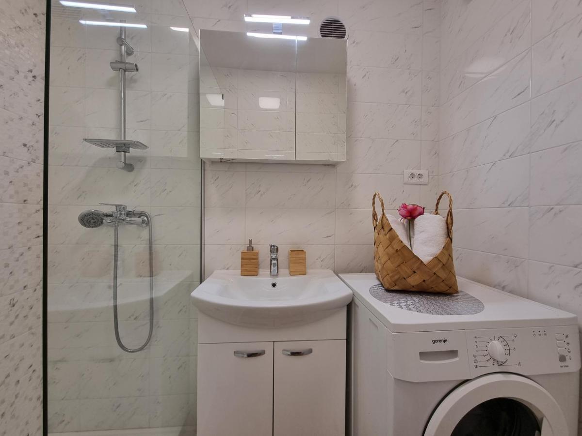 Babylu Apartman Zadar Exteriör bild