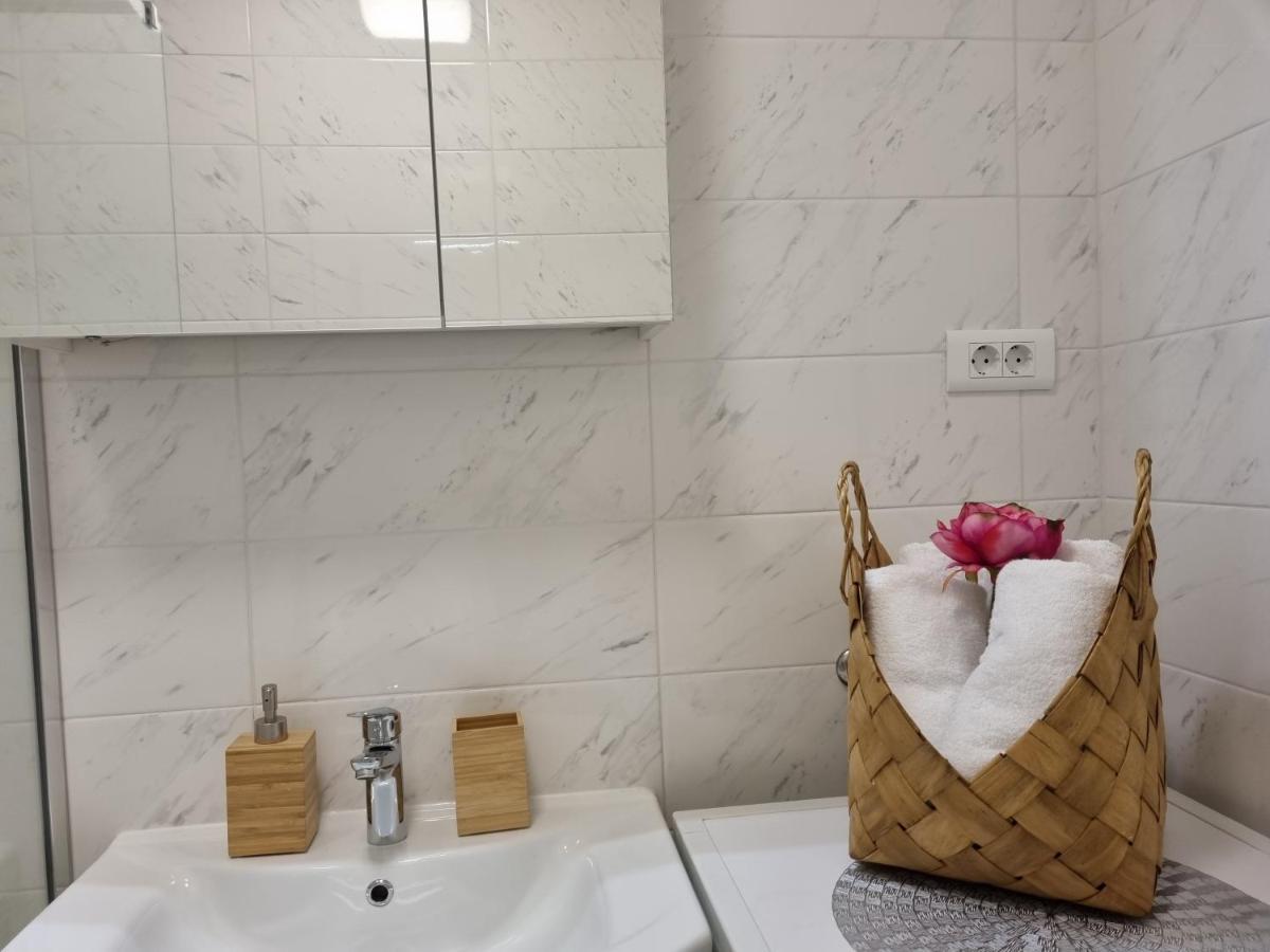 Babylu Apartman Zadar Exteriör bild