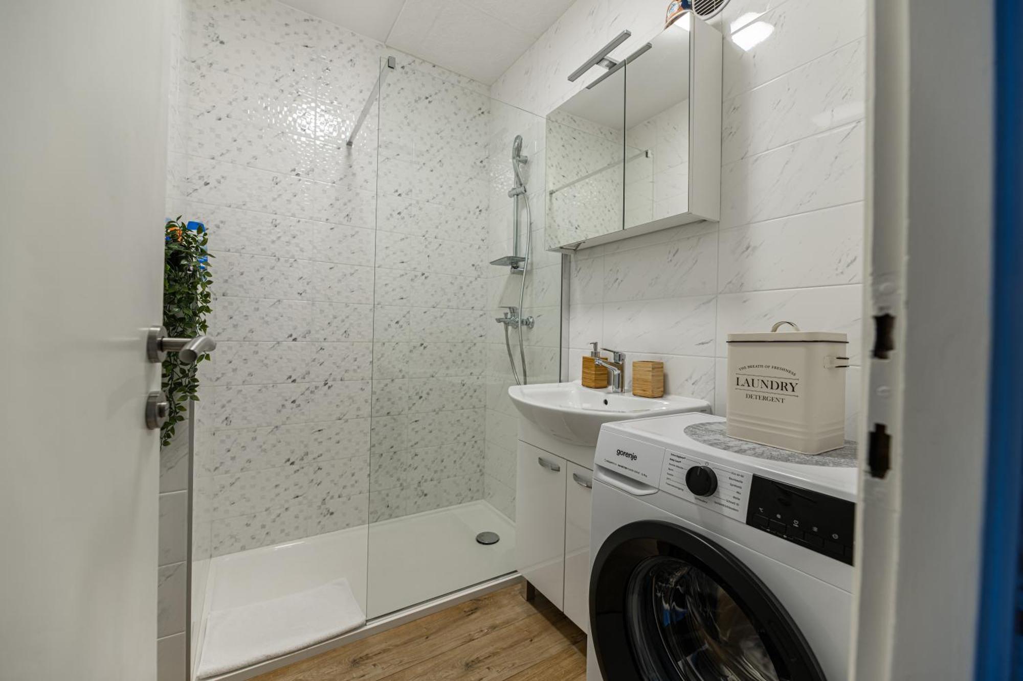 Babylu Apartman Zadar Exteriör bild
